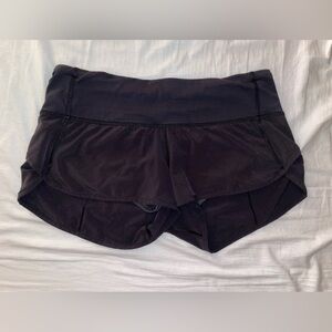 Lululemon Black Performance shorts built in liner zip pocket size m 30in waist